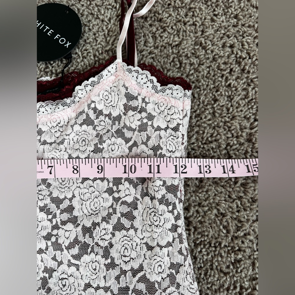 NEW WHITE FOX Lace Trim Cami Top - Pink and White Size Medium - Picture 5 of 5